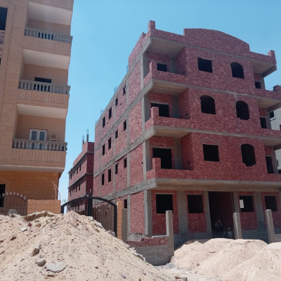 اعمال البناء في قطعه 73/11
