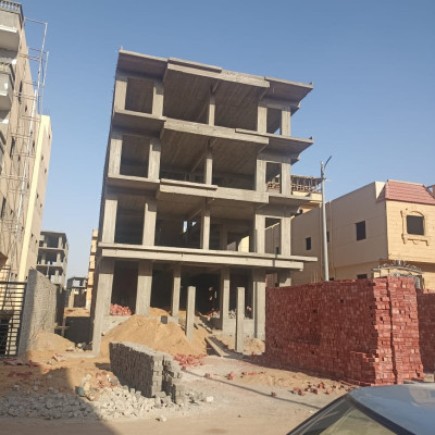 اعمال المباني في قطعه 111 بمنطقه شمال شرق