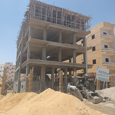 صب سقف الدور الثالث قطعه 900 شمال المدينه