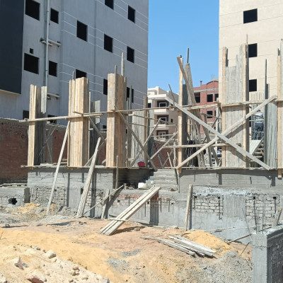 أعمال صب الخرسانة لقطعة 198وجارى الانتهاء من باقي الأعمال